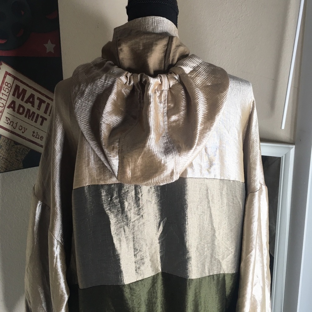 Zara Gold Jacket - Picture 6 of 6